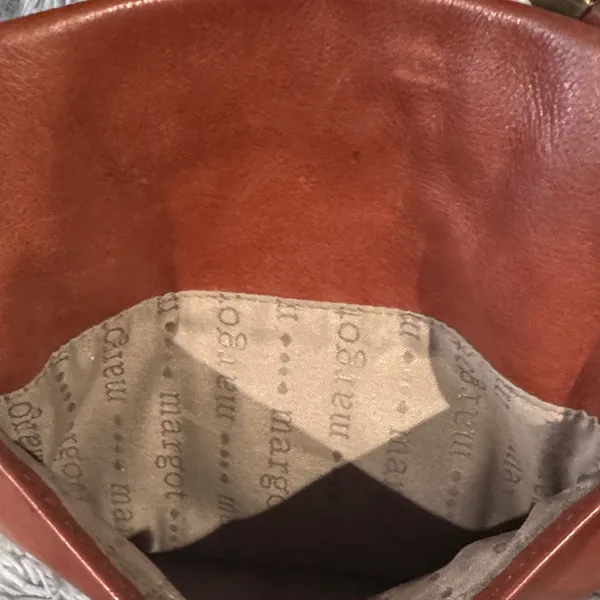 Margot Chestnut Leather Crossbody Bag - Image 4