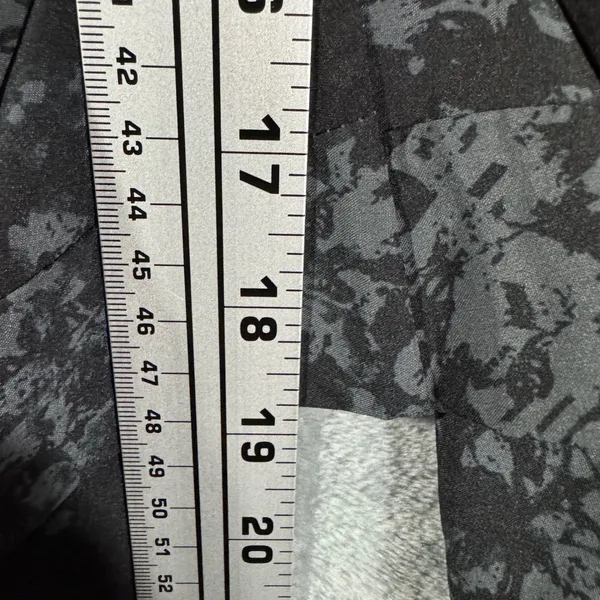 NWT Torrid Happy Camper Abstract Black Gray Print Pants 3X - Image 9