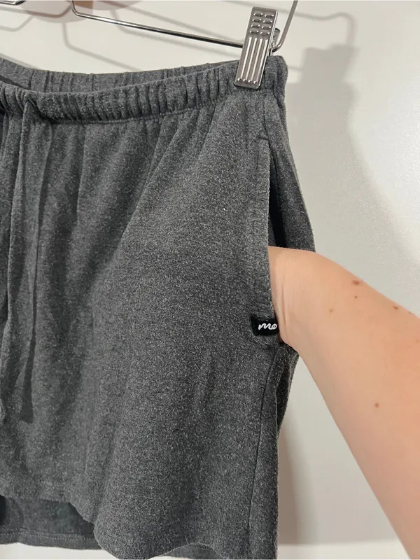 Meundies Essential Shorts Heather Charcoal Size Medium Women’s Pockets - Image 4