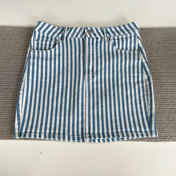 Garage Blue and White Striped Stretch Denim Mini Skirt Size Medium - Image 2