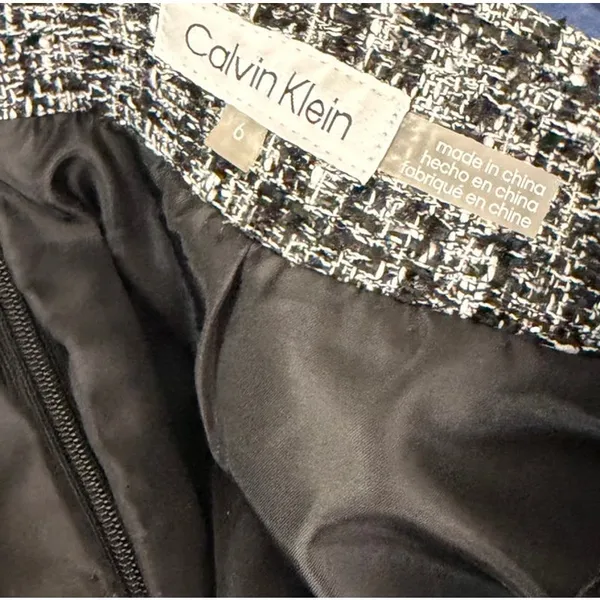 Calvin Klein Women's Tweed Miniskirt Size 6 - Image 3