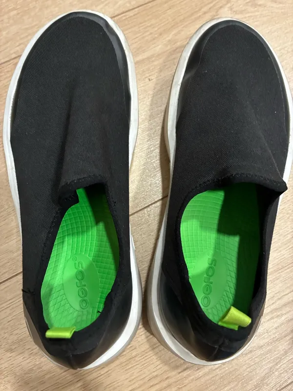 OOFOS OOmega eeZee Low Women’s Recovery Shoe Black Sneaker Slip On Size 10 - Image 7