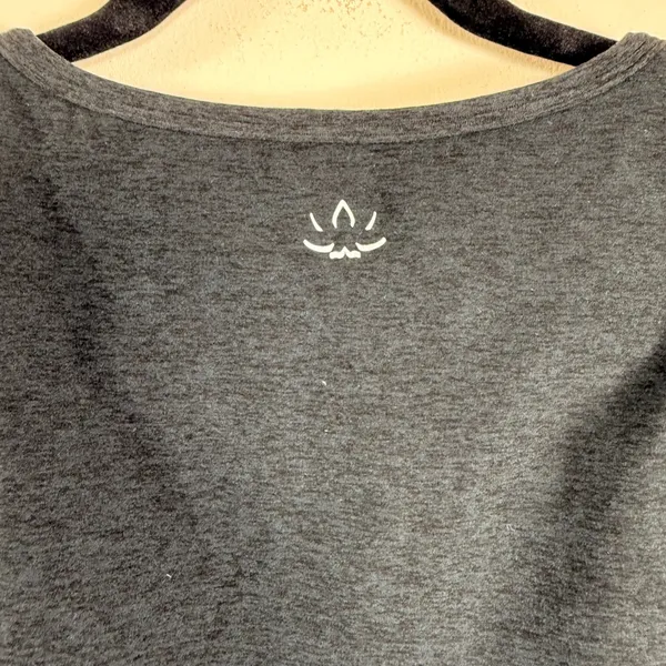Beyond Yoga Spacedye High Neck Cropped Tank Top Charcoal Gray XL Shelf Bra - Image 3