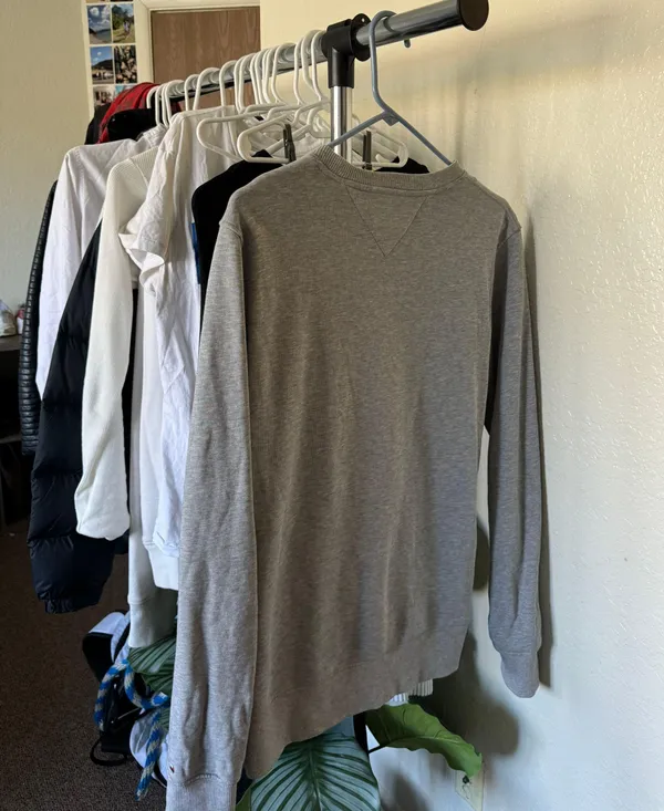 Tommy Hilfiger Sweatshirt - Image 4