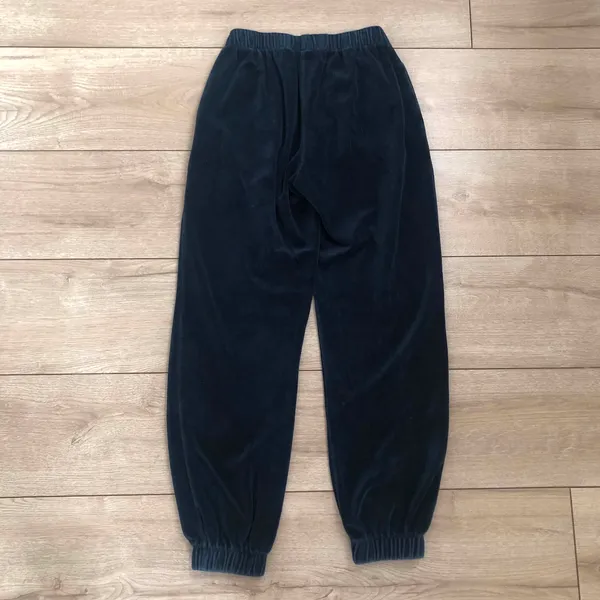 Brandy Melville Navy Velvet Sweatpants - Image 3