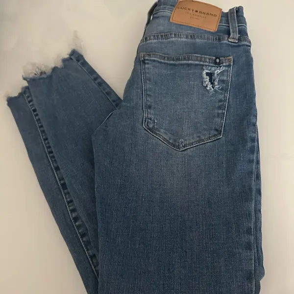 Lucky Brand Women's Distressed Blue Ankle Jeans - Image 3