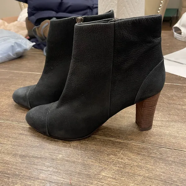 COLE HAAN Harper Bootie II Black Nubuck Leather Side Zip Ankle Size 6 1/2‎ - Image 8