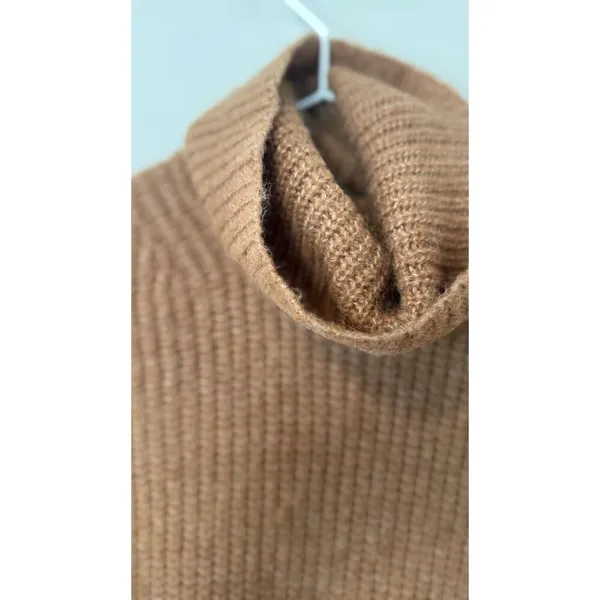 J.Crew Relaxed Turtleneck Sweater in Brushed Yarn Size Medium 2822 - Image 5