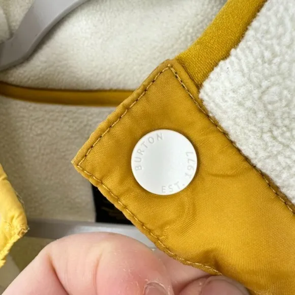 Burton Anouk Fleece Pullover Cream Mustard Yellow Snap Neck Jacket Gorpcore‎ Ski - Image 9