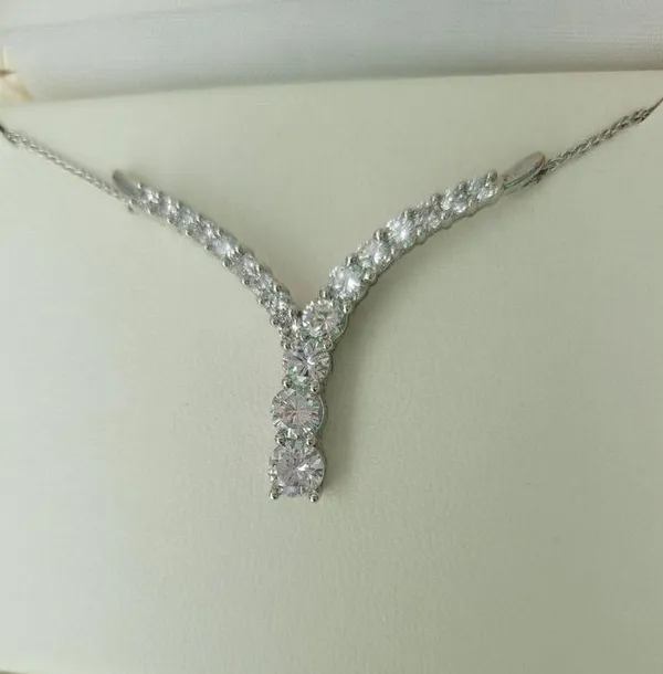 DIAMOND LUXE Sterling Silver Simulated Diamond V Shaped Journey Necklace 18" NEW - Image 8
