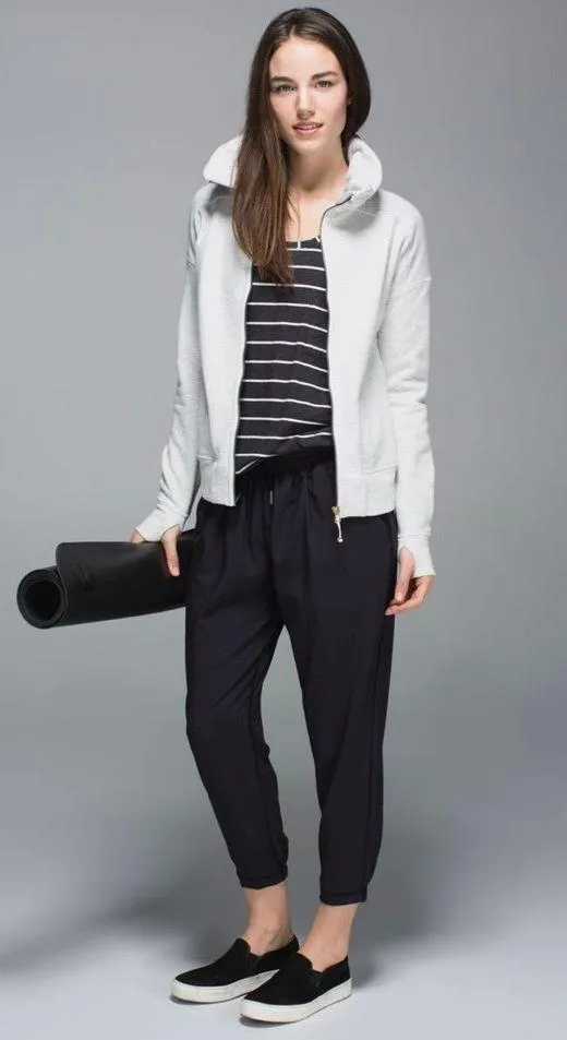 Lululemon Namaskar Crop Black 4 - Image 9