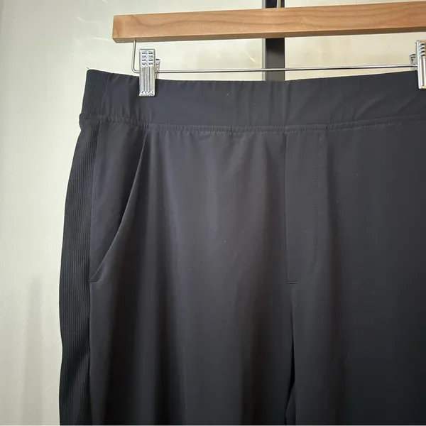 Athleta Brooklyn Ankle Pants Black Athleisure Travel Athletic Size‎ 12 - Image 3