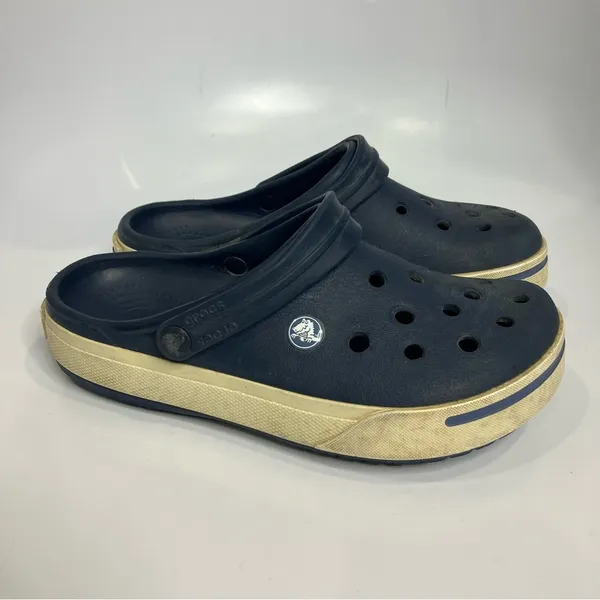 Crocs original clogs navy blue women’s size‎ 7 unisex sizing casual summer beach - Image 3