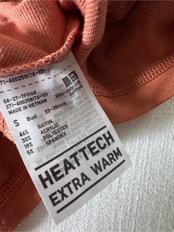 Uniqlo HEATTECH Fleece Turtle Neck Long Sleeve Extra Warm - Small - Image 9