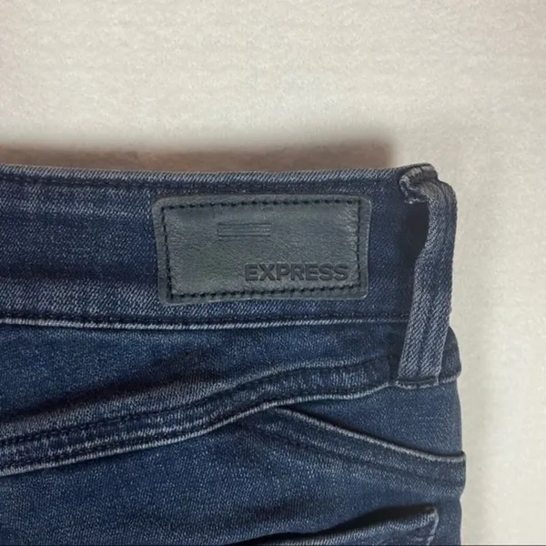 Express‎ Perfect Curves Ankle Legging Jean - Image 8