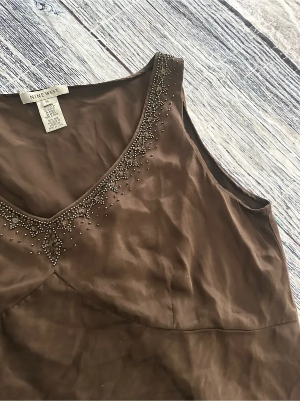 Vintage Y2K Nine West 100% Silk Beaded Sleeveless Blouse - Image 4