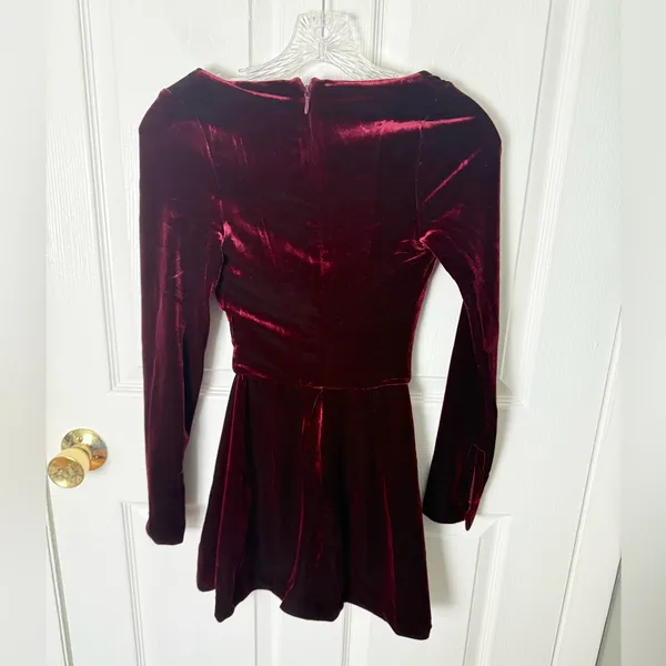 House of CB Veronica Black Cherry Pin Tuck Mini Dress XS - Image 5