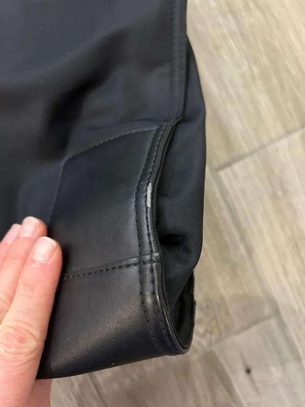 Small Tote - Image 10