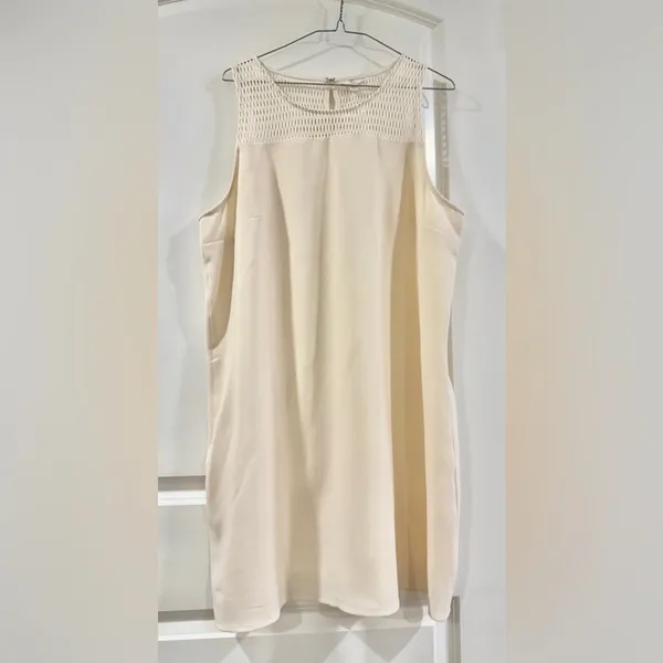 Cream Sleeveless Shift Dress XL Textured Crochet Yoke Lined Neutral Minimalist - Image 2