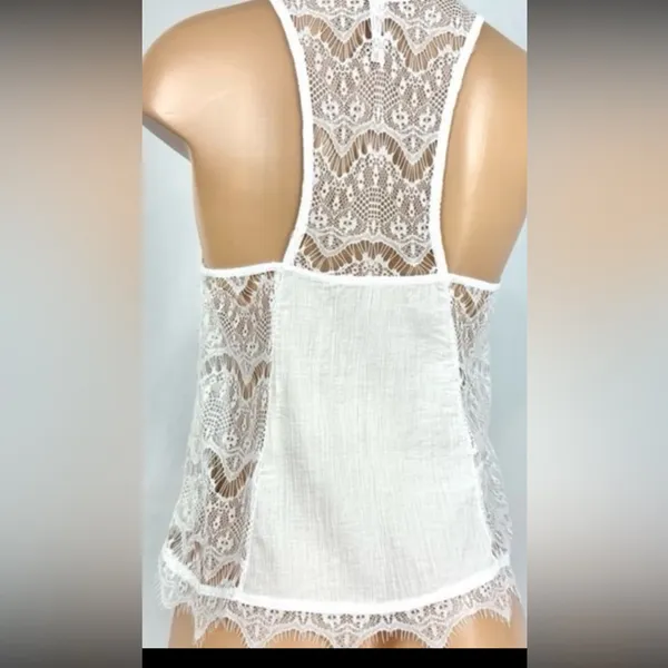 Free People lace trimmed tank top. Size XS - Image 2