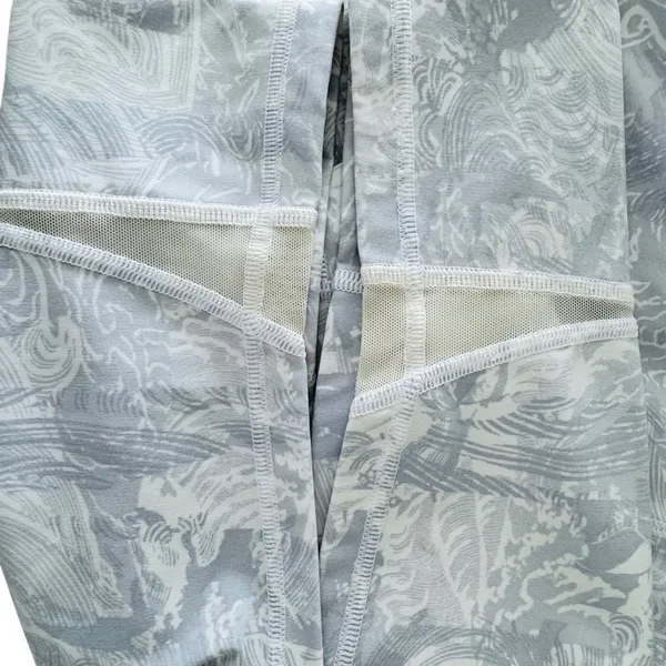 Size 8 Lululemon Train Times Short 6" Inseam Eternal Wave White / White - Image 10