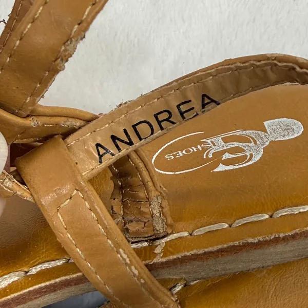 GC Shoes Andrea Beaded T-Strap Slingback Sandals Tan Gold Womens Size 7 Flat‎ - Image 6