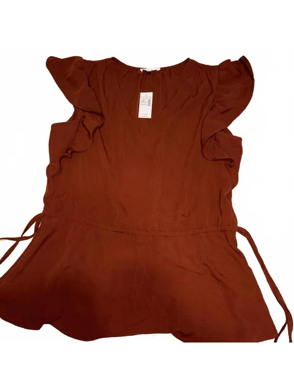 Maurices New With Tags $30 Flutter Sleeve Peplum Blouse Woman’s Medium - Image 2