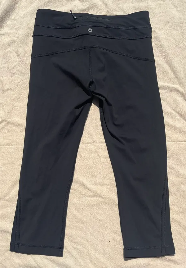 Lululemon Black Leggings Capris - Image 5