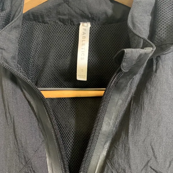 Fabletics S hooded vest elastic waist nylon - Image 4