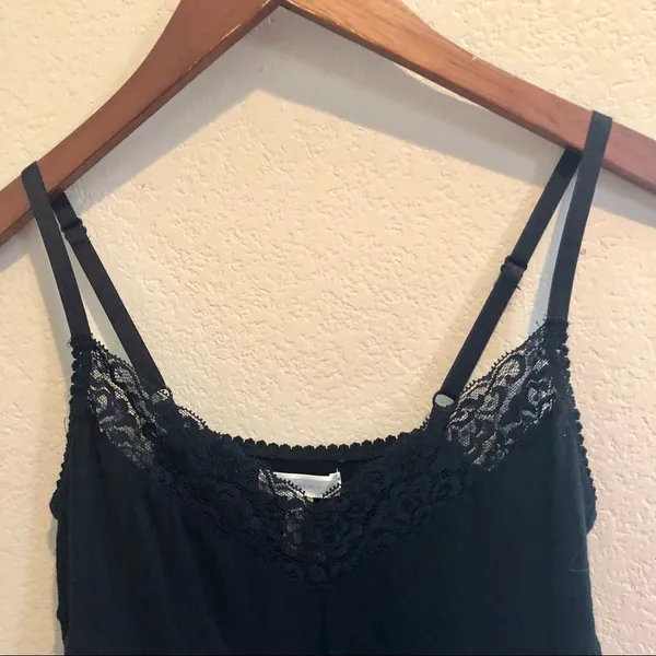 Susina Lacey black tank top M - Image 3