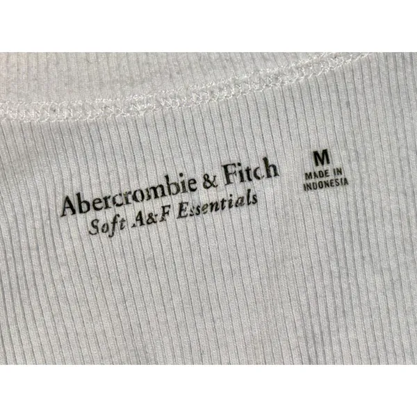 Abercrombie & Fitch Soft AF Essentials White Knit Crop Top Tank Top Women Size M - Image 3