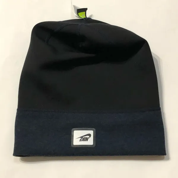 Nike NSW Tech Cuffed Beanie  - Image 8