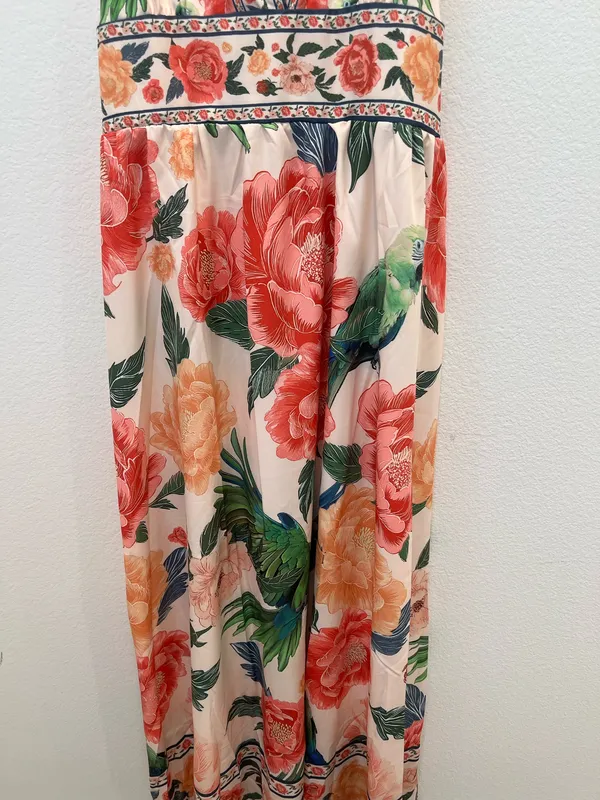 Floral V-Neck Maxi Dress with Parrot Print -by Sunday Up Size L - Image 2