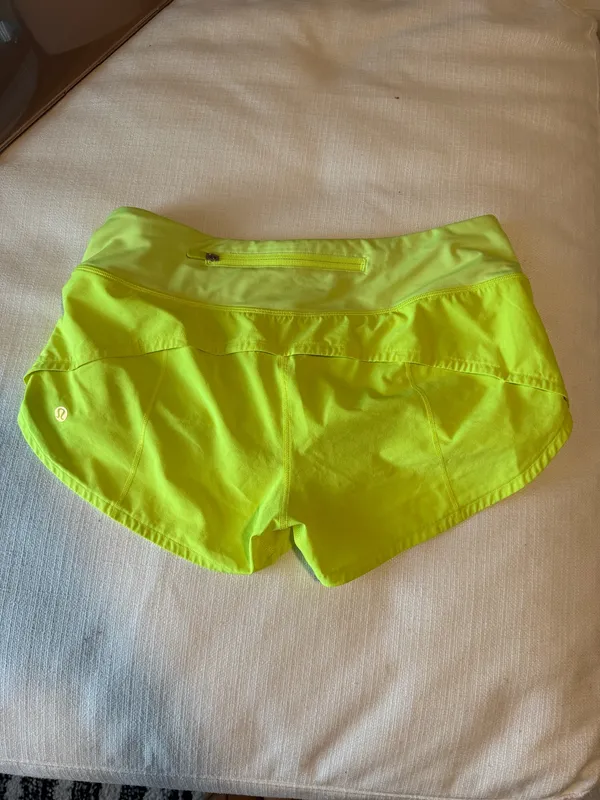 Lululemon Speed Up Shorts 2.5" Low-Rise - Image 3