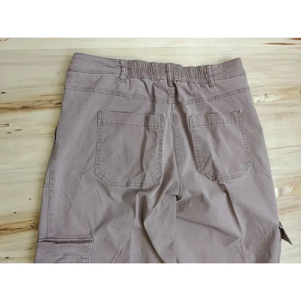Wild Fable Women's Cargo Pants – Size Large (L) - Image 9