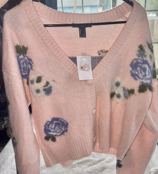 Forever 21 Sweater - Image 4