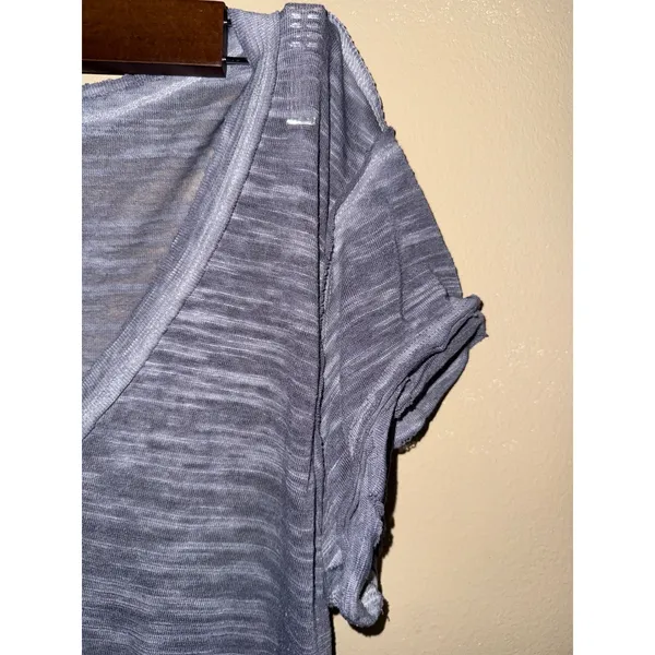 We The Free Free People gray Space Dye Distressed V-Neck‎ High Low Tee Small - Image 2