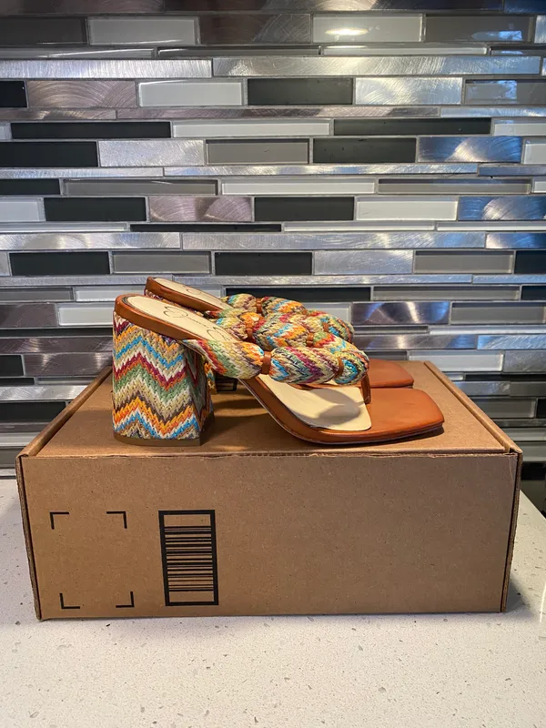 NWT  Colorful Thong Block Heel - Image 3