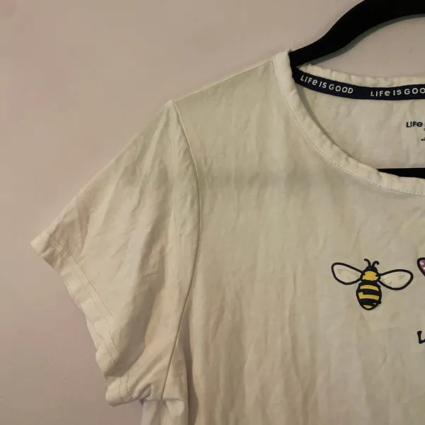 Life Is Good White Bugs Short Sleeve Tee T-Shirt Gorpcore Casual Women's Medium - Image 4