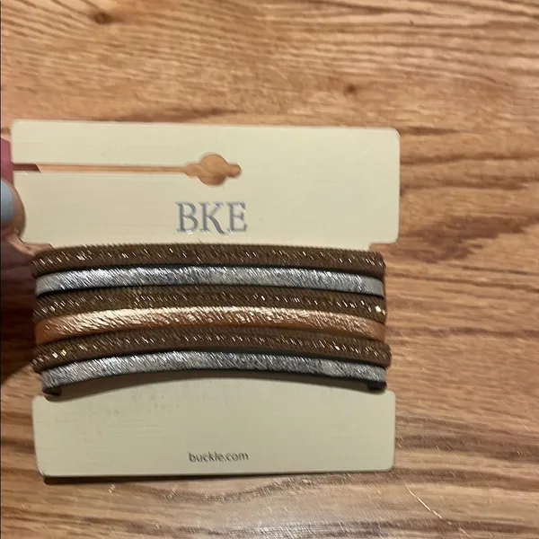 BKE Shimmering Metallic Headband Trio - Image 3