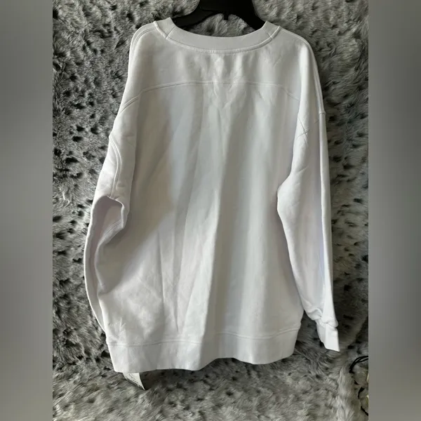 1039. Lululemon perfectly oversized crew sz 8. Nwt - Image 3