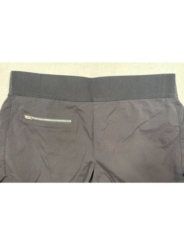 Athleta Women's Mod Trekkie Shorts 291730 Black Stretch Ripstop Zip Pockets Sz 8 - Image 3