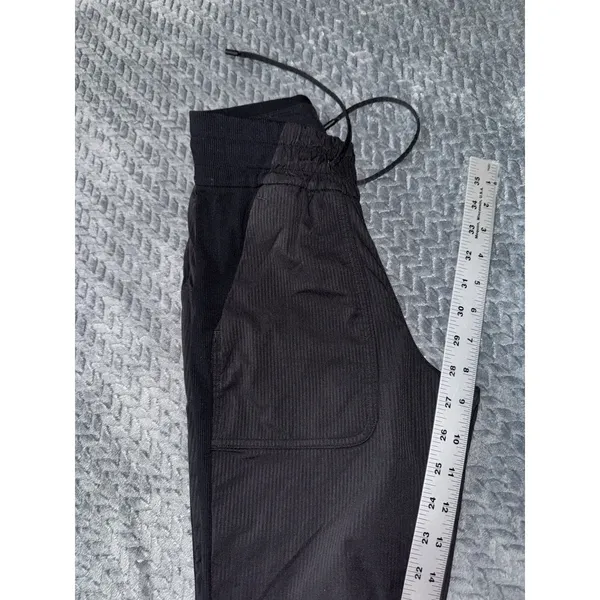 Lululemon Women's Beyond The Studio Joggers Black Pull On Size 0 - Image 9