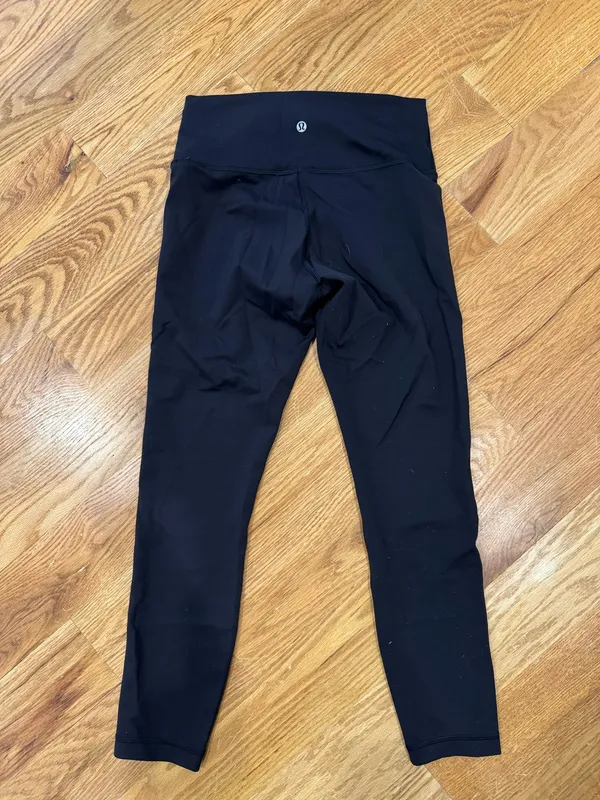 Women’s Lululemon Wunder Under Leggings 8 Black High-Rise - Image 2