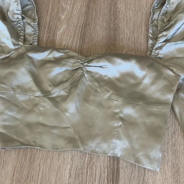 Aritzia Top Silk - Image 2
