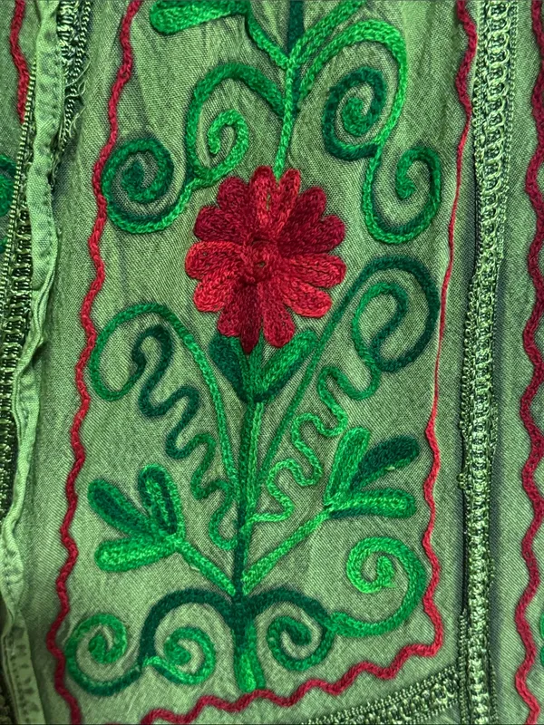 Naissha Green Embroidered Floral Wide-Leg Boho Split Front Pants - Image 3