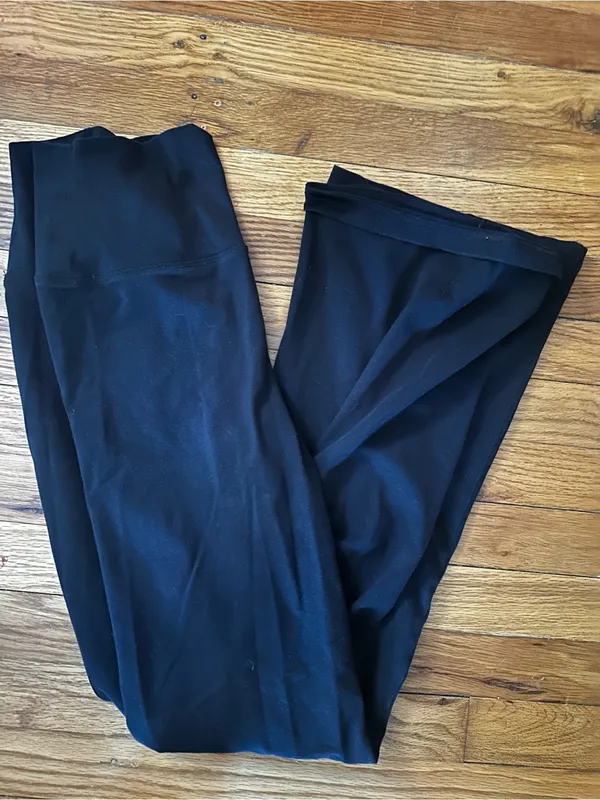 OFFLINE by Aerie Real Me High Waisted Crossover Flare Leggings Black Size Medium - Image 3