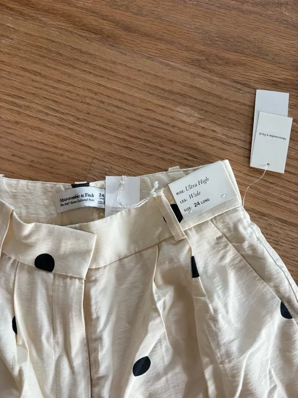 Abercrombie Polka Dot pant - Image 4
