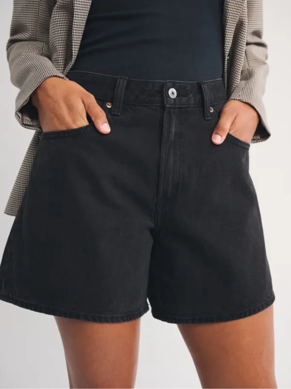 ABERCROMBIE & FITCH NWT Curve Love Mid Rise Loose Short in‎ Black - Image 3
