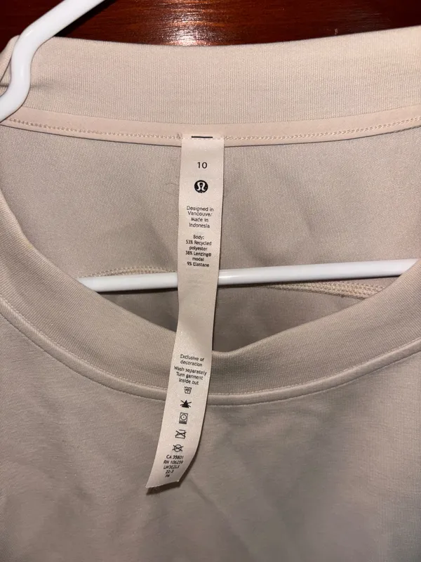 Lululemon Oversized Cropped Crew Perfectly - Image 3